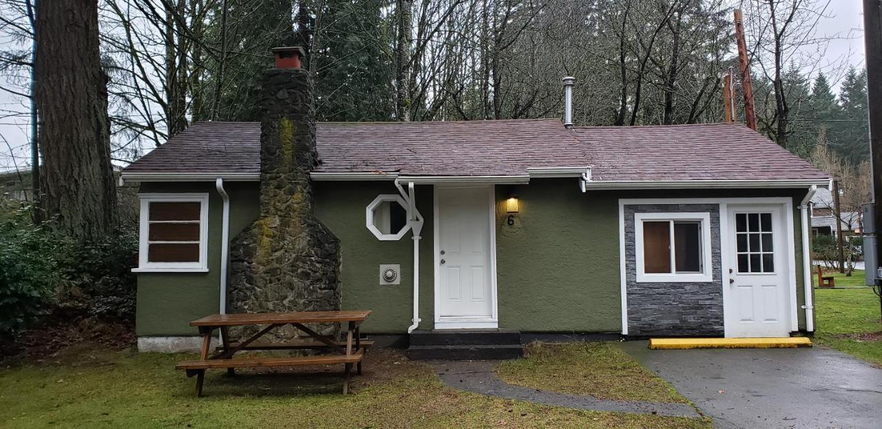 Malahat Bungalows Motel Motel