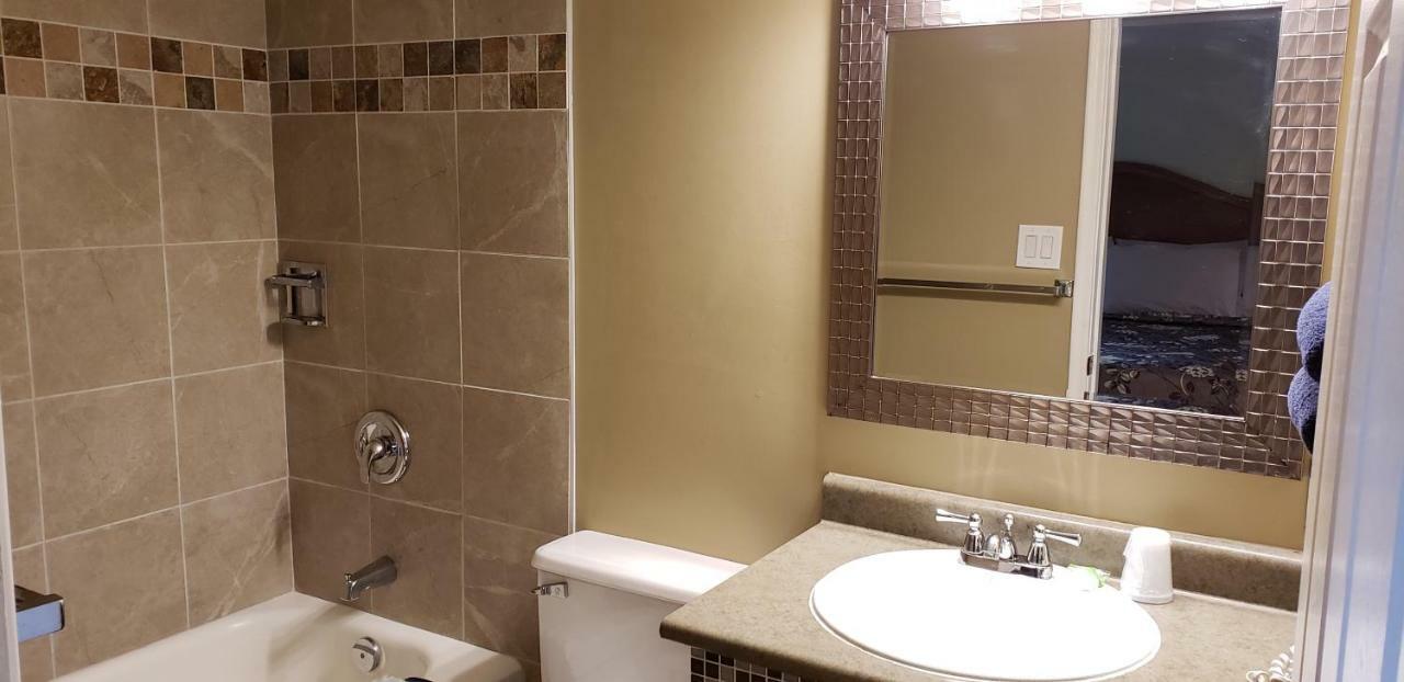 Malahat Bungalows Motel Malahat