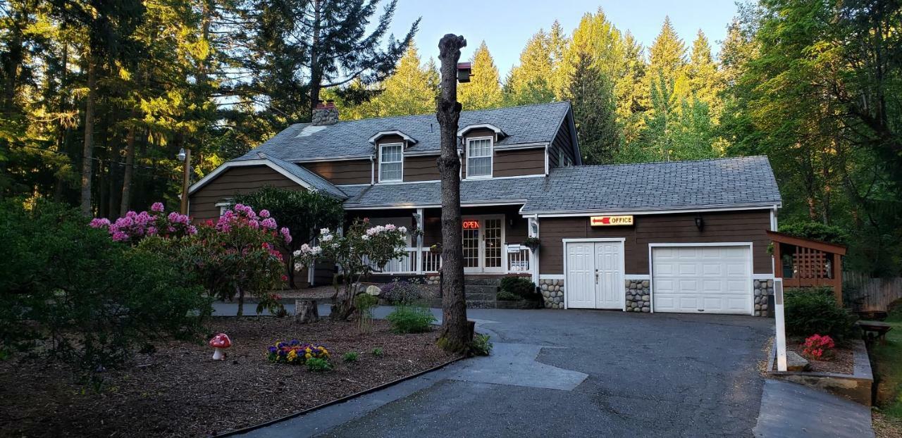 Motel Malahat Bungalows Motel 2*